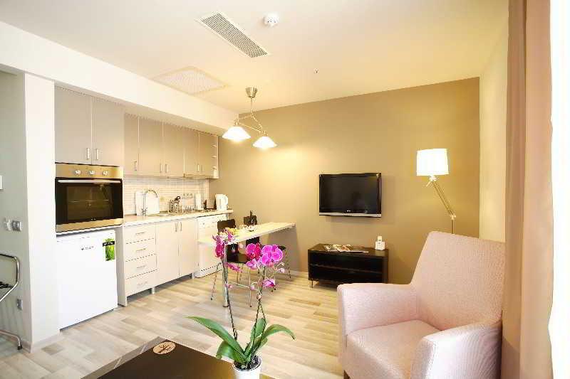 Home Stay Home Sisli Istanbul Eksteriør billede
